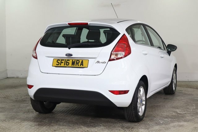 Ford Fiesta 1.25 Zetec Hatchback Euro 6 82 White #4