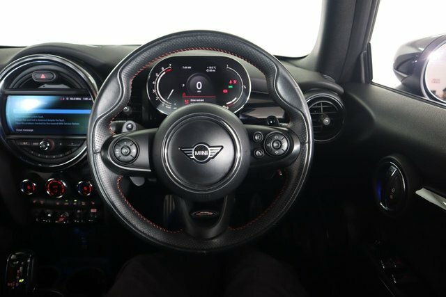 Mini Convertible 1.5 Cooper Sport II Comfortnav P  #19