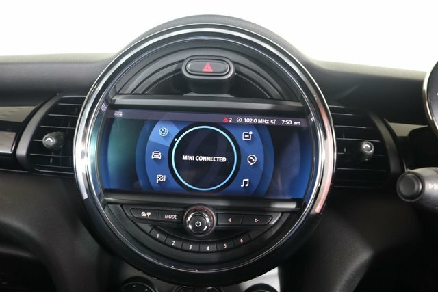 Mini Convertible 1.5 Cooper Sport II Comfortnav P  #30