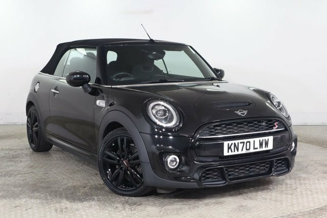 Mini Convertible 2.0 Cooper S Sport Convertible Steptron Black