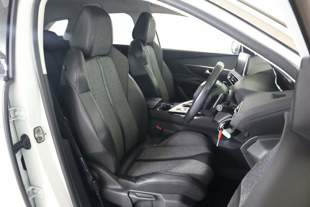 Peugeot 3008 1.2 Puretech Ss Allure 130 Bhp Black #13