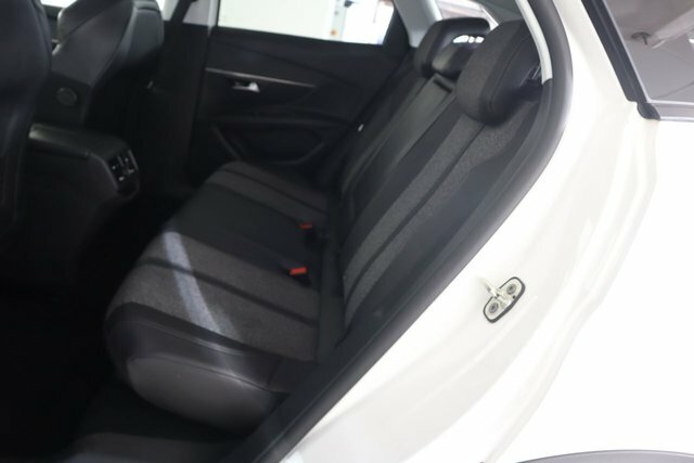 Peugeot 3008 1.2 Puretech Ss Allure 130 Bhp Black #16