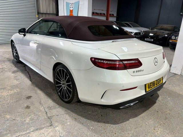 Mercedes-Benz E Class 3.0 E350d V6 Amg Line Cabriolet G-tronic 4Matic E White #3