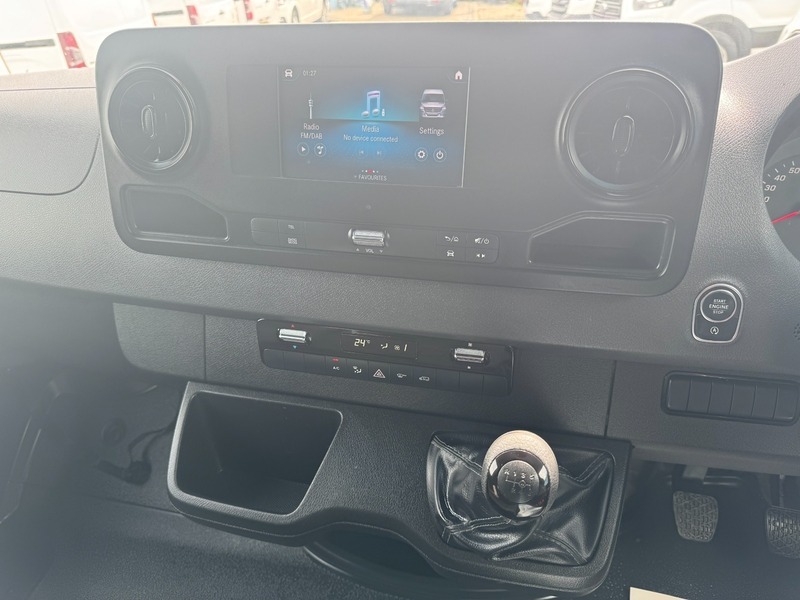 Mercedes-Benz Sprinter 315 Cdi Progressive L2 White #6