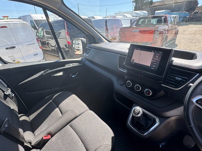 Renault Trafic Ll30 Extra Dci L2 White #6