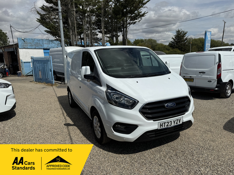 Ford Transit Custom 300 Limited P V White