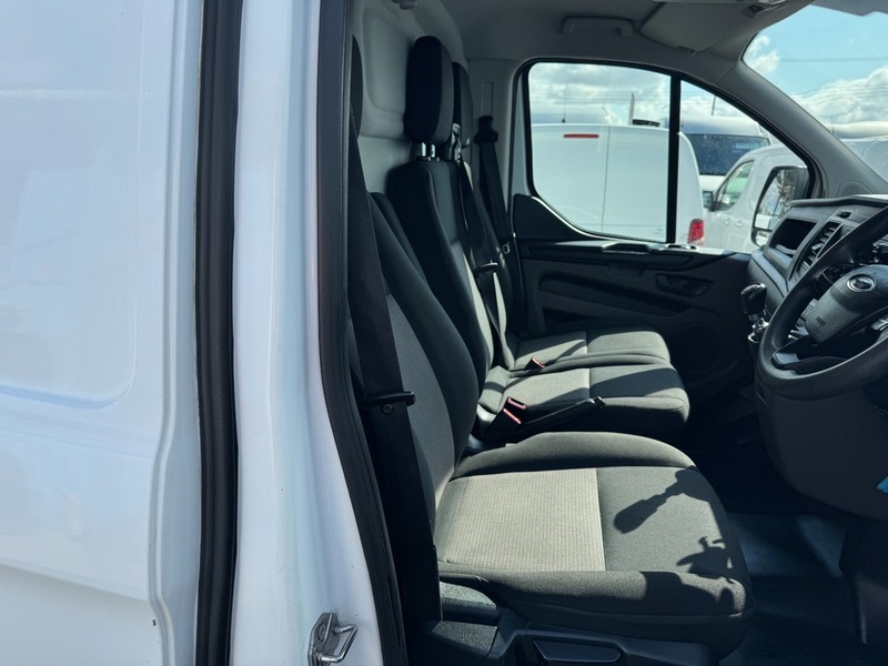 Ford Transit Custom 300 Base P V White #6