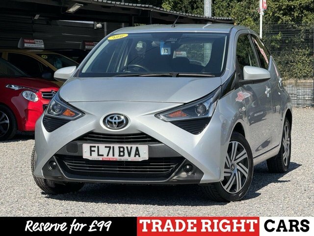 Toyota Aygo 1.0 Vvt-i X-play - One Owner Silver