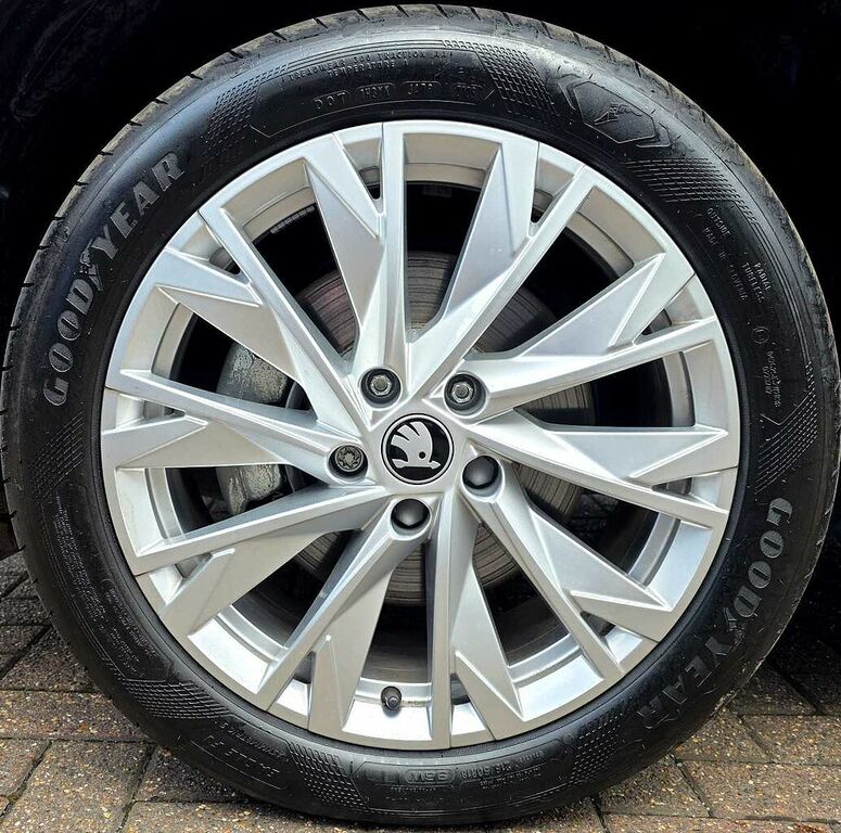 Skoda Karoq 1.5 Tsi Se L Edition Dsg Grey #5