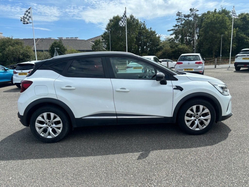 Renault Captur Suv White #4