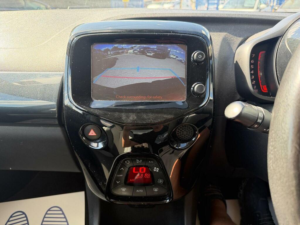 Toyota Aygo  White #12