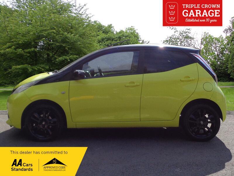 Toyota Aygo Vvt-i X-cite 3 AJ16OCG #3