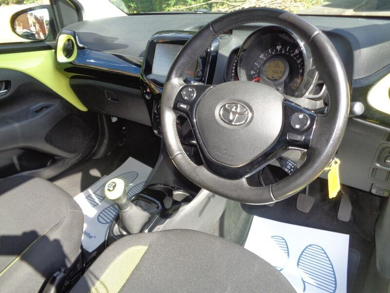 Toyota Aygo Vvt-i X-cite 3 AJ16OCG #5