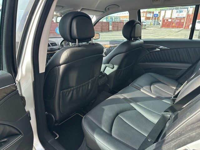 Mercedes-Benz E Class 3.0 Cdi Sport Estate G-tronic 215 Gkm  #16