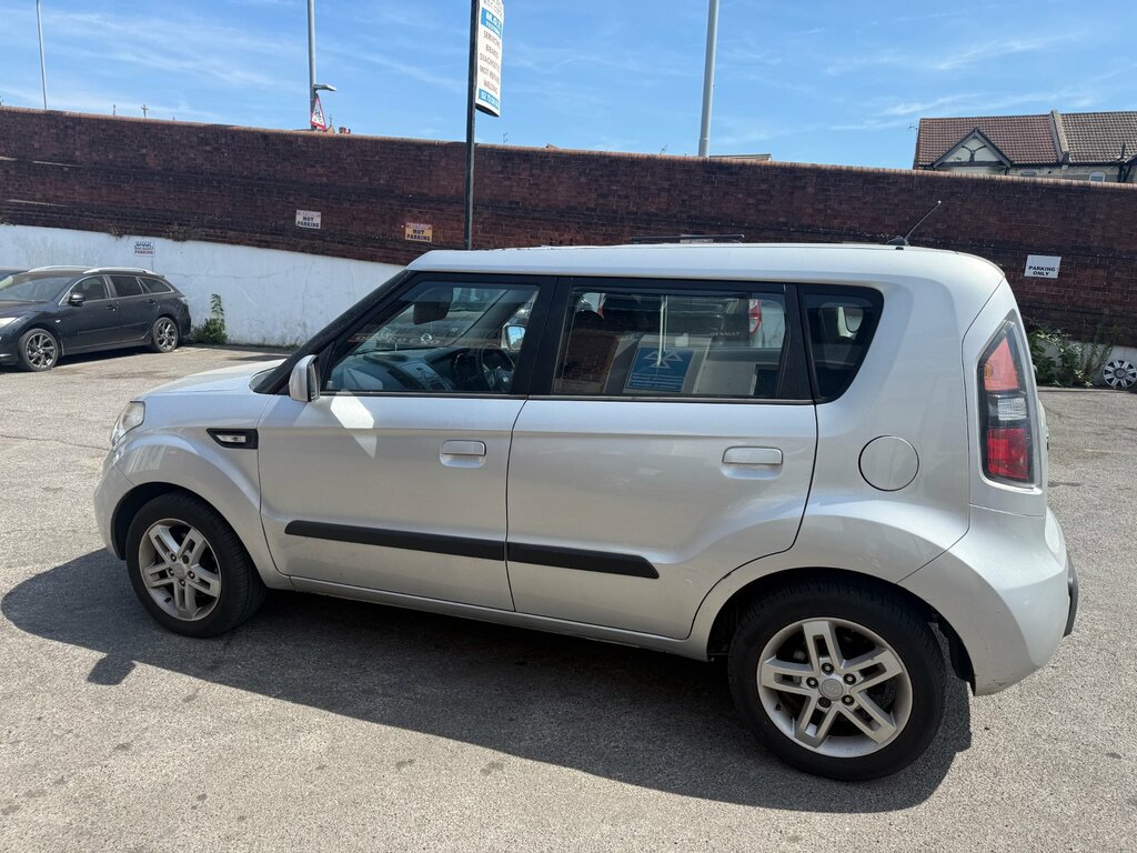 Kia Soul 1.6L Tempest Silver #8