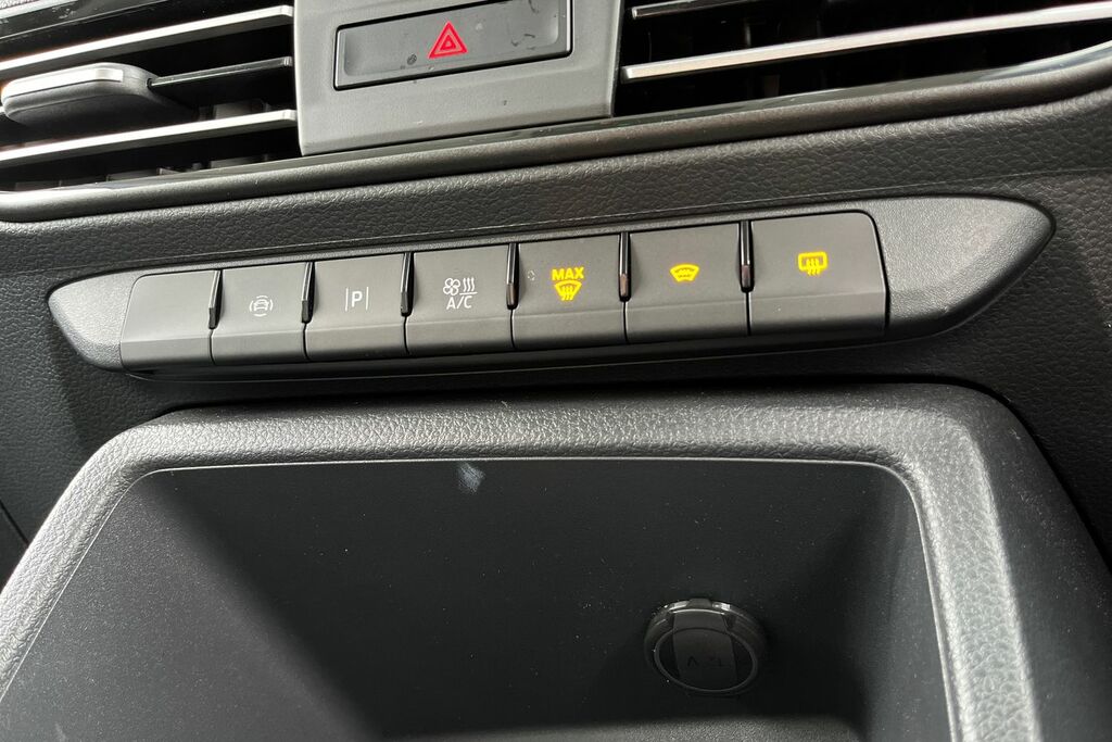 Ford Tourneo Connect 1.5 Ecoboost Active Grey #31