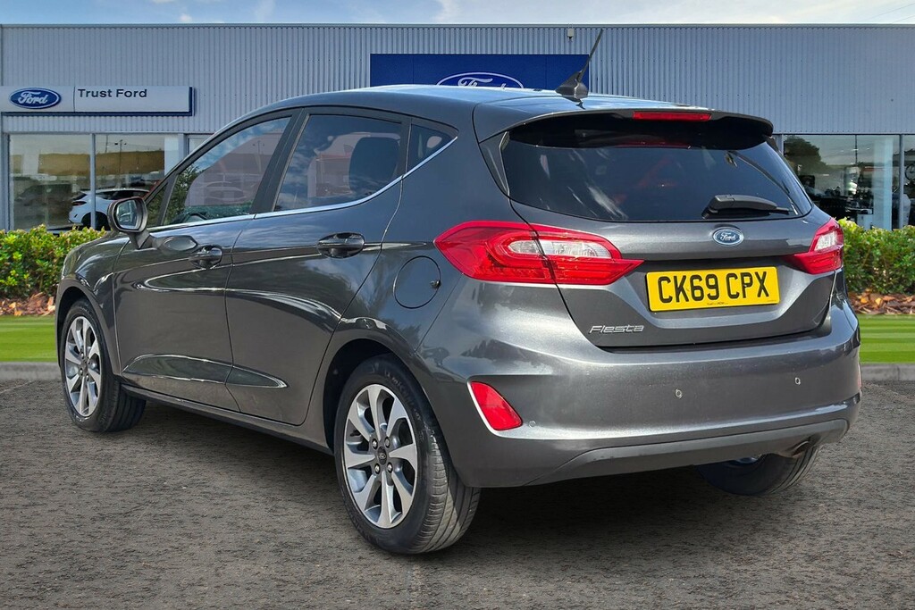 Ford Fiesta Titanium #2