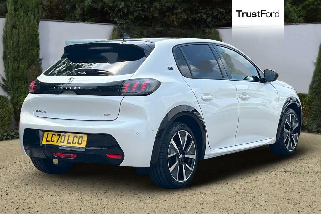 Peugeot 208 Gt White #4