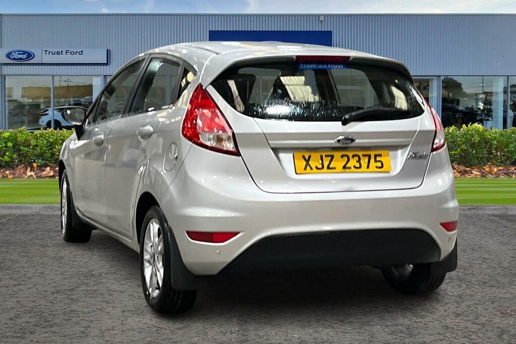Ford Fiesta Zetec Silver #2