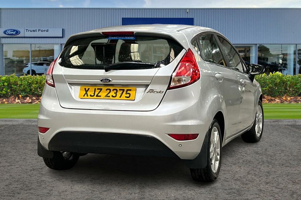 Ford Fiesta Zetec Silver #4