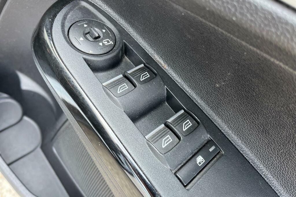 Ford B-Max 1.0T Ecoboost Zetec Navigator Mpv Manua  #16