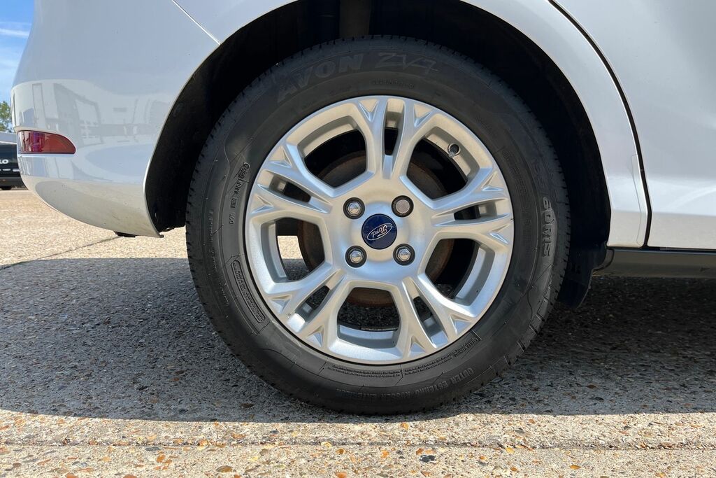Ford B-Max 1.0T Ecoboost Zetec Navigator Mpv Manua  #8