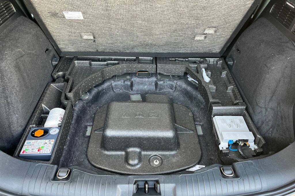 Ford Kuga 2.5 Fhev St-line X Cvt Black #24