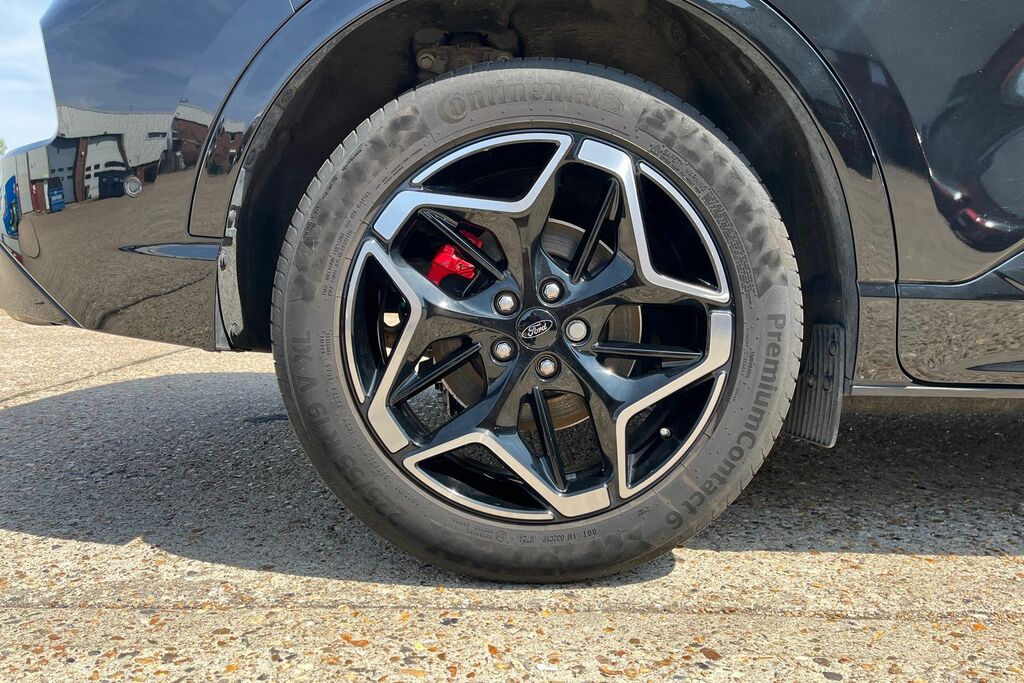 Ford Kuga 2.5 Fhev St-line X Cvt Black #8