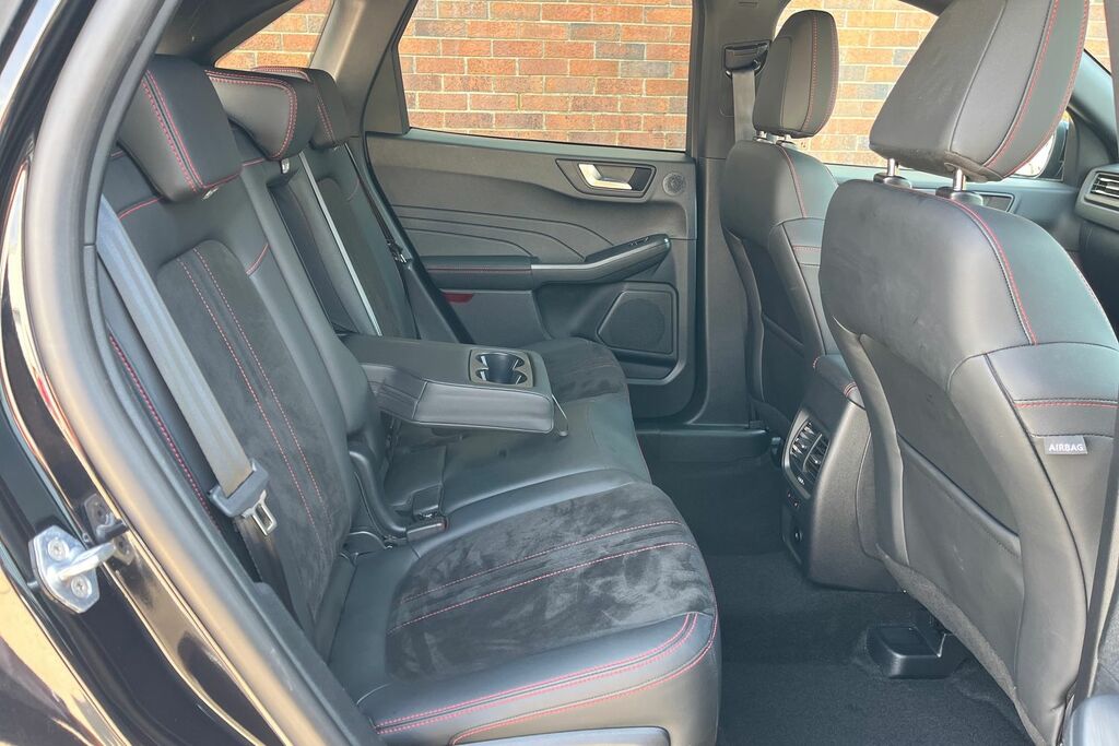 Ford Kuga 2.5 Fhev St-line X Cvt Black #27