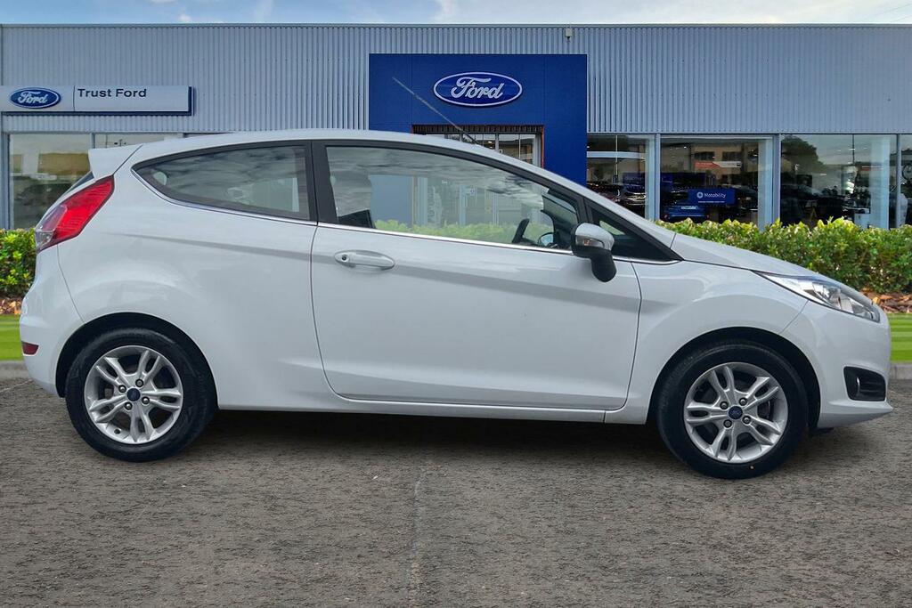 Ford Fiesta Zetec White #3