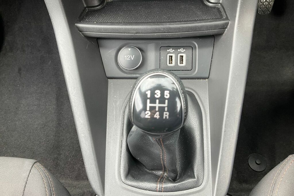 Ford KA+ Zetec 1.2 One Owner From New - Cruise Control White #28