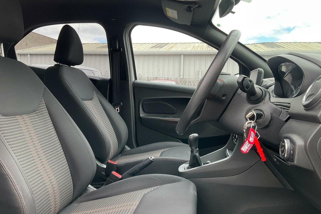 Ford KA+ Zetec 1.2 One Owner From New - Cruise Control White #17