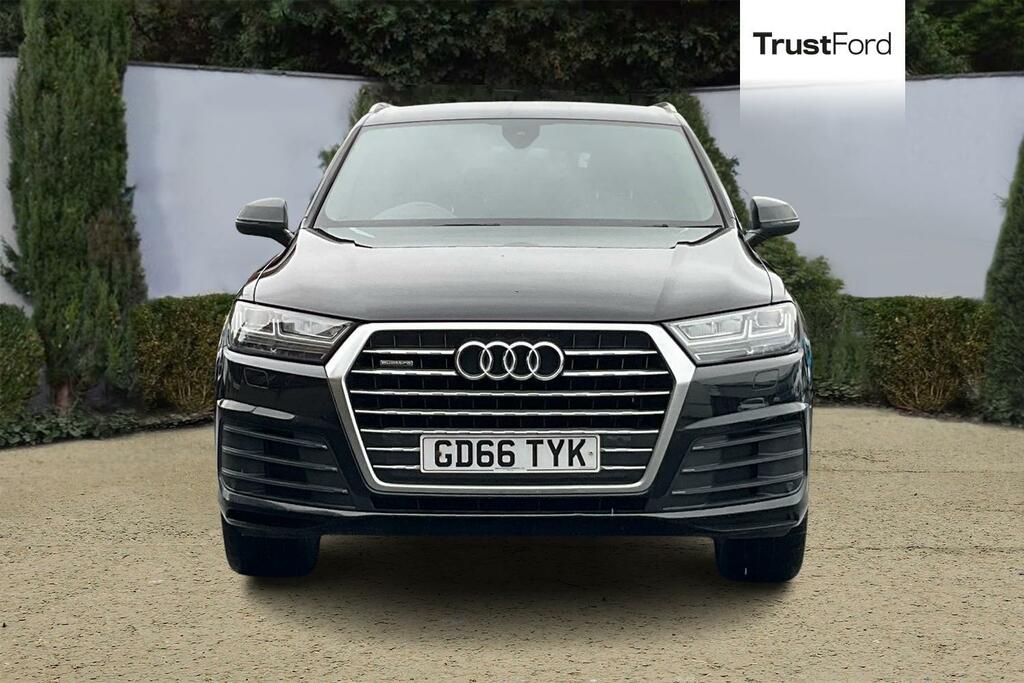 Audi Q7 S Line Black #6