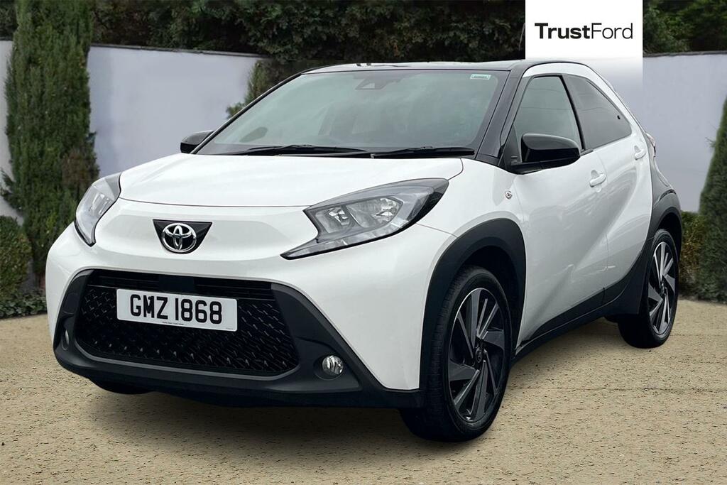 Toyota Aygo X Edge White #5