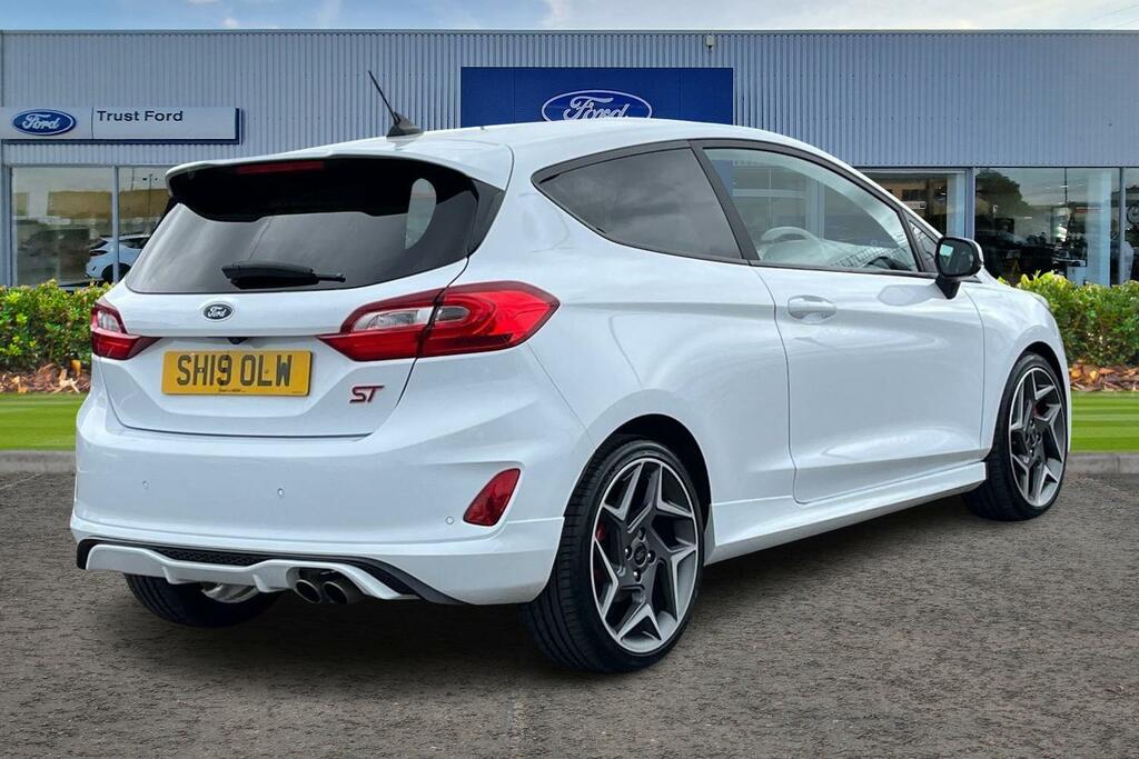 Ford Fiesta St-3 White #4