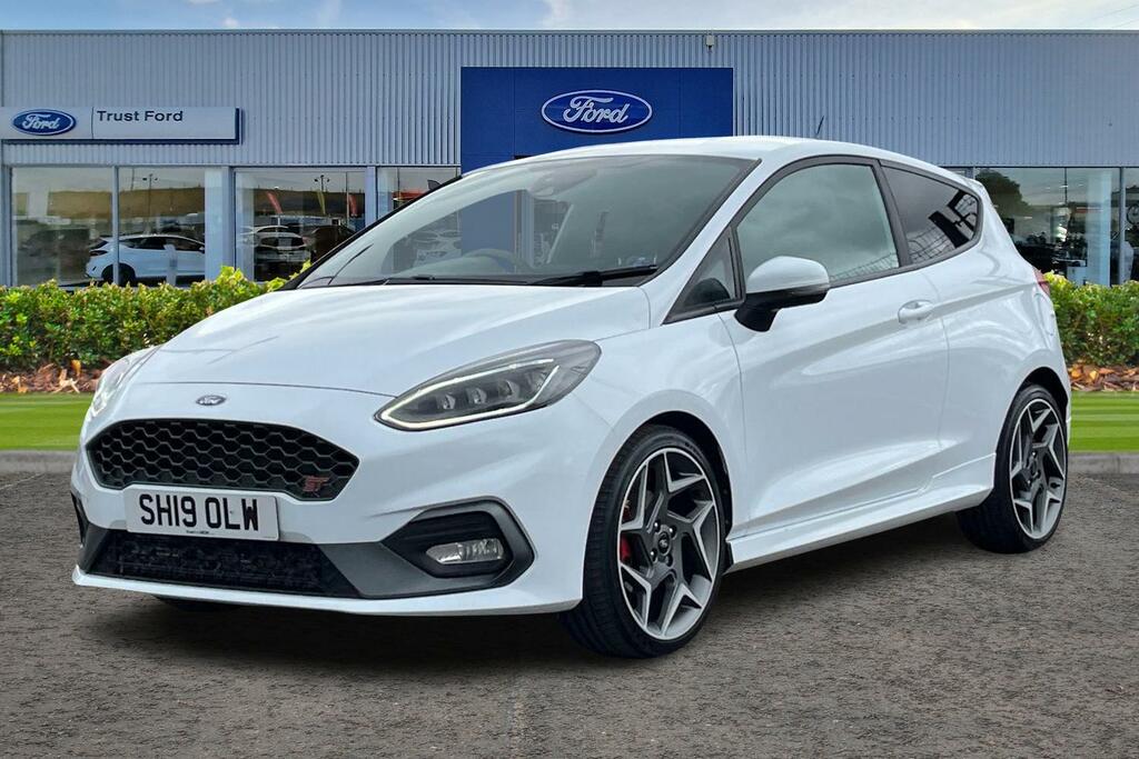 Ford Fiesta St-3 White #5