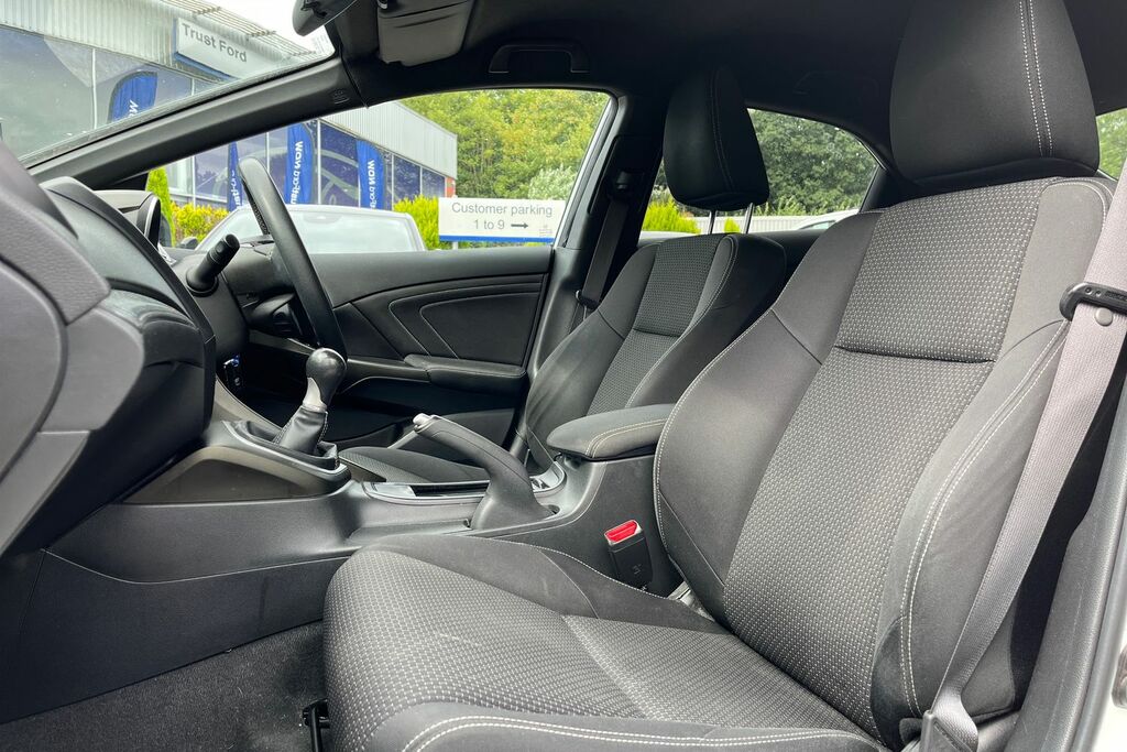 Honda Civic 1.8 I-vtec Se Plus Navi Euro 6 White #19
