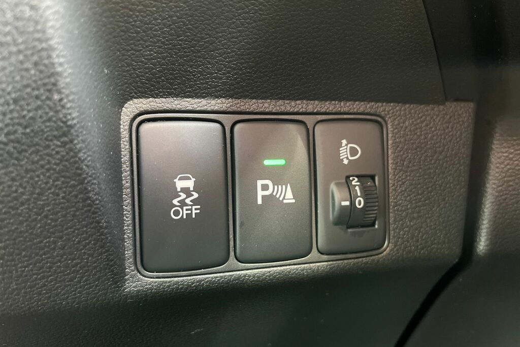 Honda Civic 1.8 I-vtec Se Plus Navi Euro 6 White #34