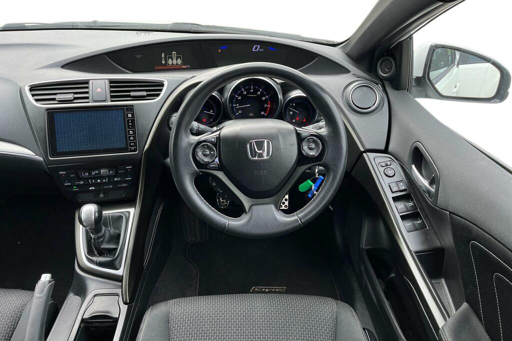 Honda Civic 1.8 I-vtec Se Plus Navi Euro 6 White #11