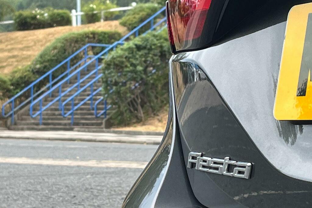 Ford Fiesta 1.0 Ecoboost Hybrid Mhev 125 Active Grey #38