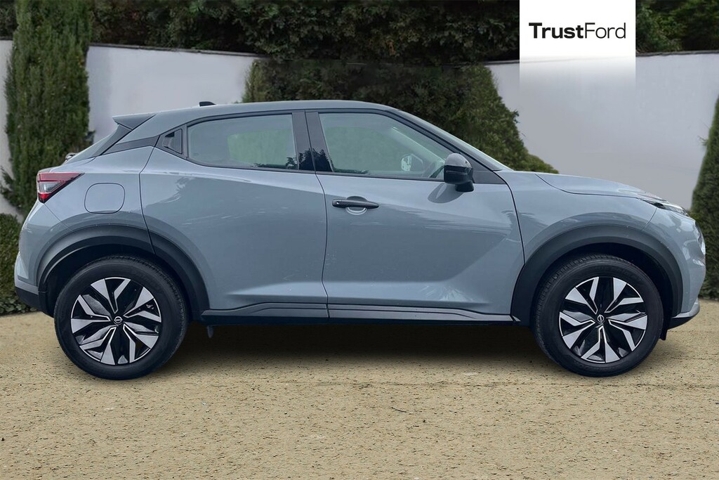 Nissan Juke Acenta Premium Grey #3