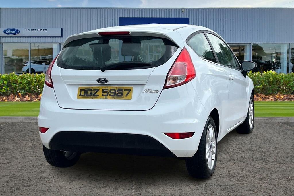 Ford Fiesta Zetec White #4