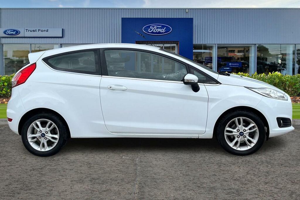 Ford Fiesta Zetec White #3