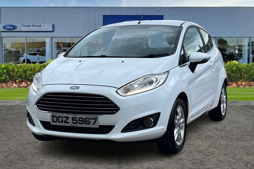 Ford Fiesta Zetec White #5