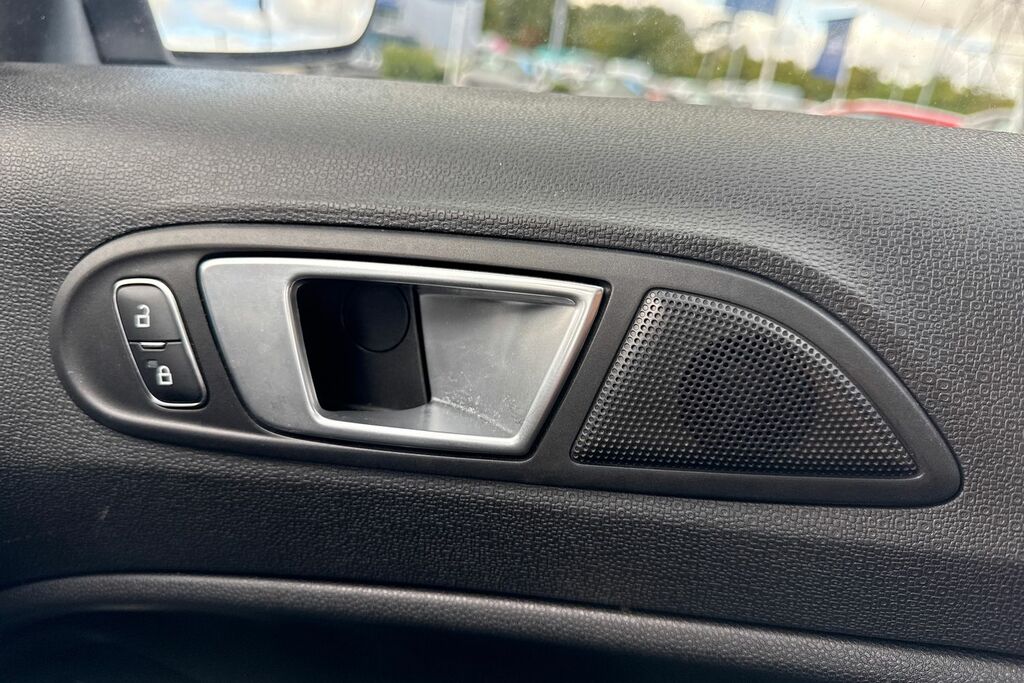 Ford Ecosport 1.0 Ecoboost 125 St-line Silver #34
