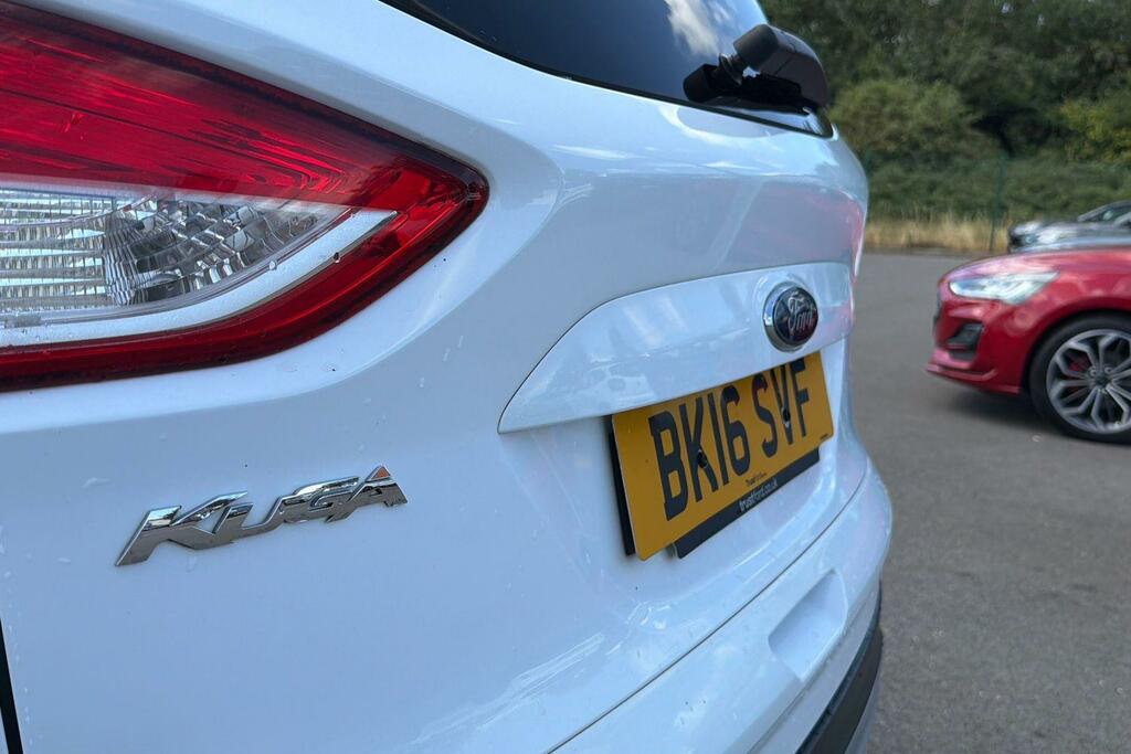 Ford Kuga 1.5 Ecoboost Titanium Sport 2Wd White #26