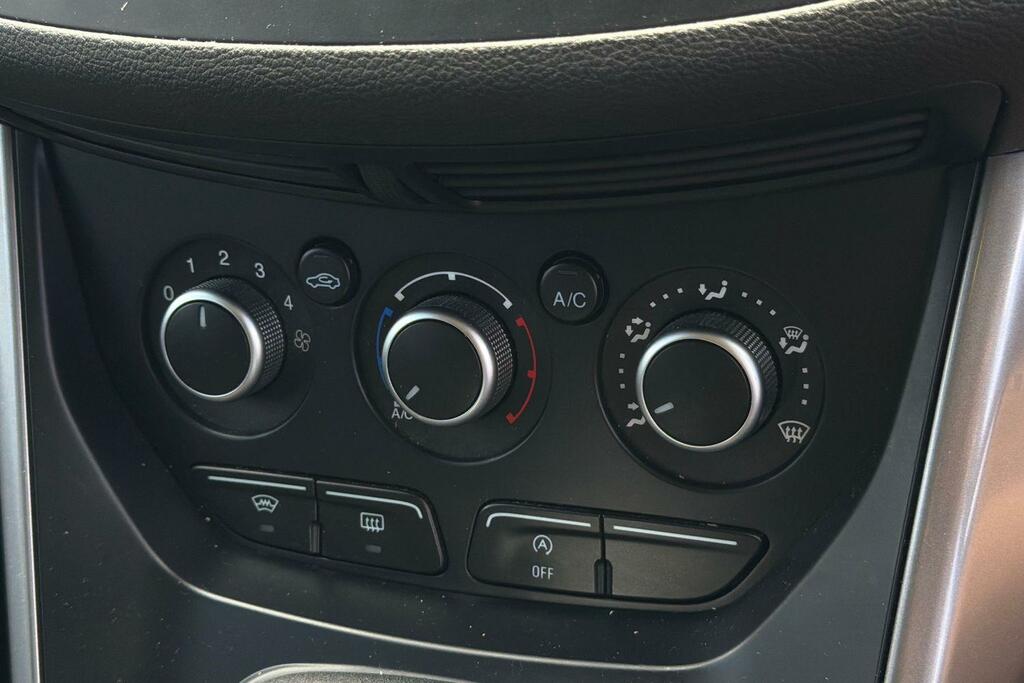 Ford Kuga 1.5 Ecoboost Titanium Sport 2Wd White #30