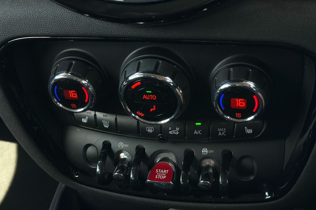 Mini Clubman 1.5 Cooper Exclusive 6Dr Blue #32