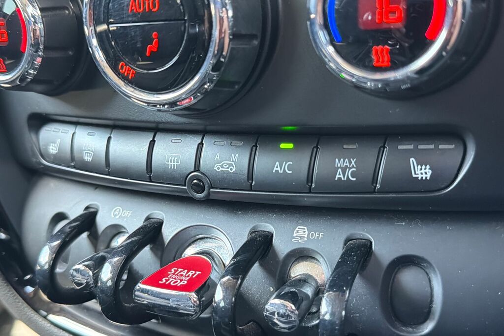 Mini Clubman 1.5 Cooper Exclusive 6Dr Blue #38