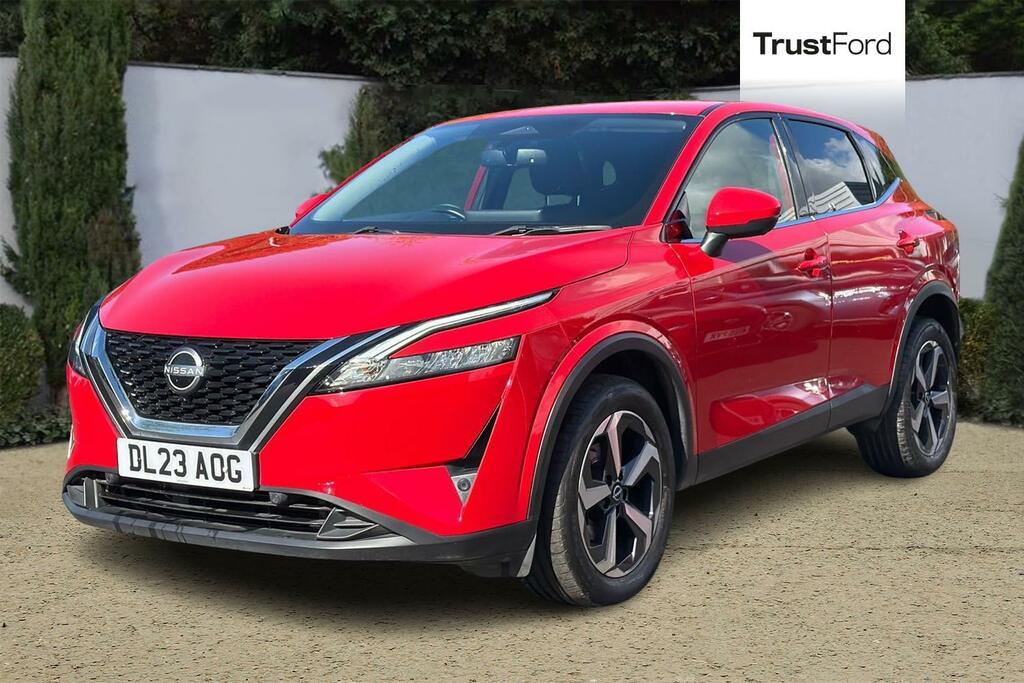 Nissan Qashqai N-connecta Red #5